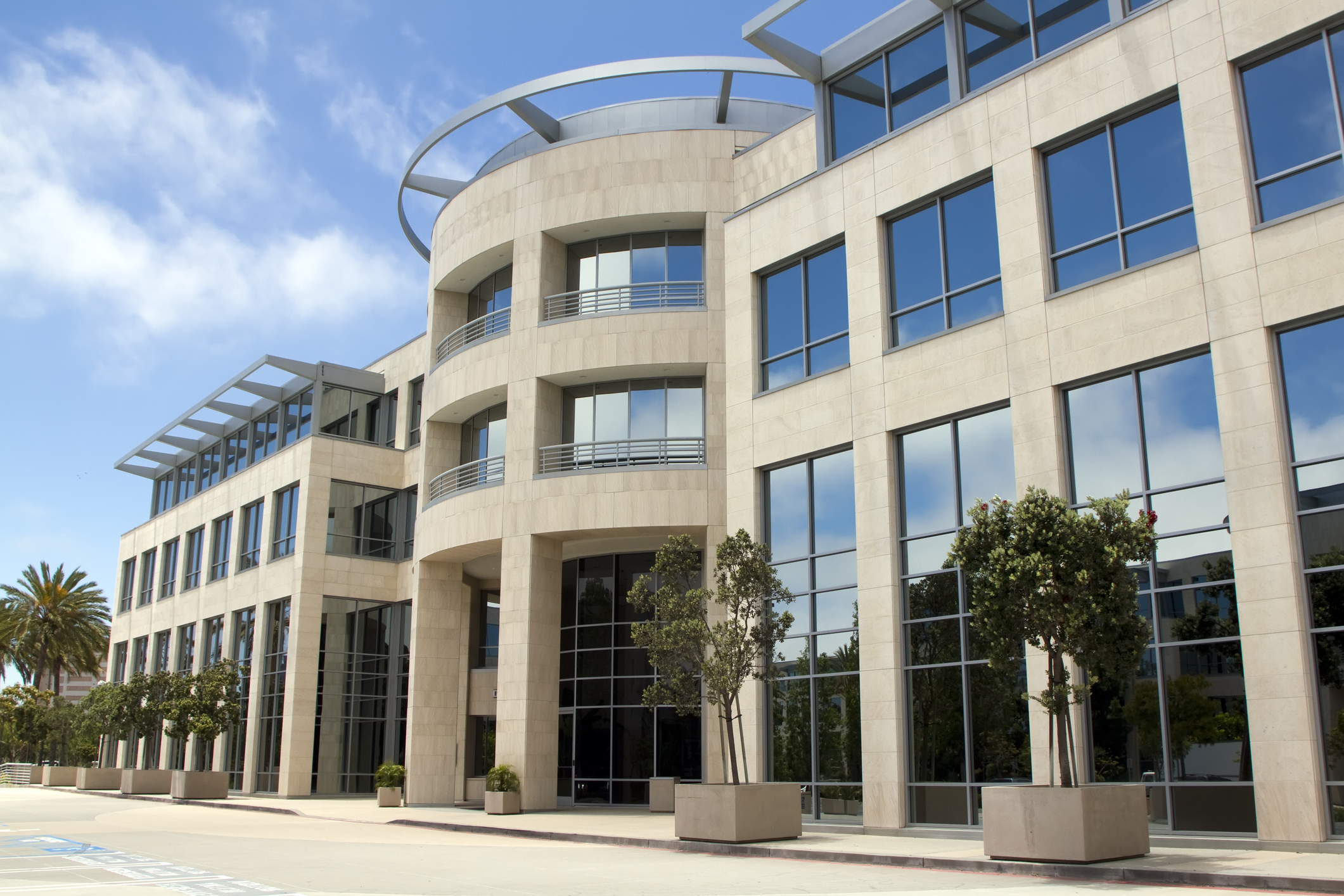 HOW ARE HARD MONEY LENDERS DIFFERENT FROM TRADITIONAL BANKS visual data 5